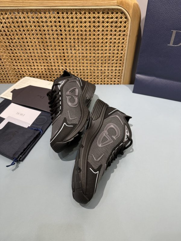 sy_no_2C3D689954FF748E6B411746FB53EAEA_7 Dior B30 Black Mesh Dad Sneaker