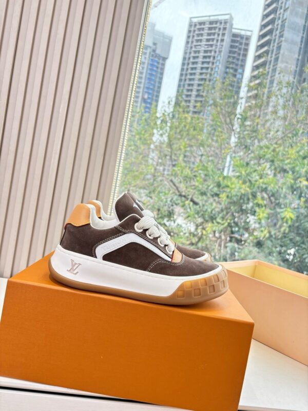 sy_no_5E097E054ECE431575AD1D09F9DA2602_6 LV Dark-Brown Suede Platform Sneaker