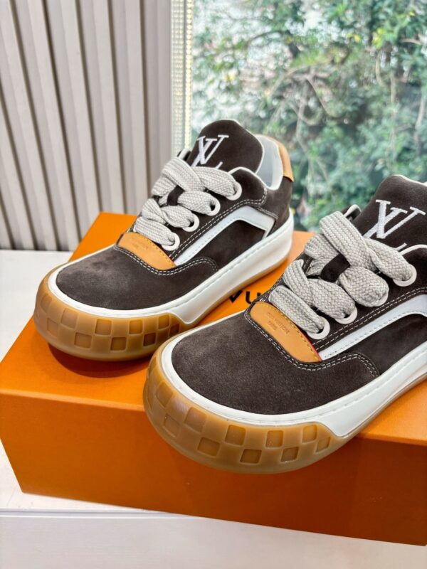 sy_no_5E097E054ECE431575AD1D09F9DA2602_7 LV Dark-Brown Suede Platform Sneaker