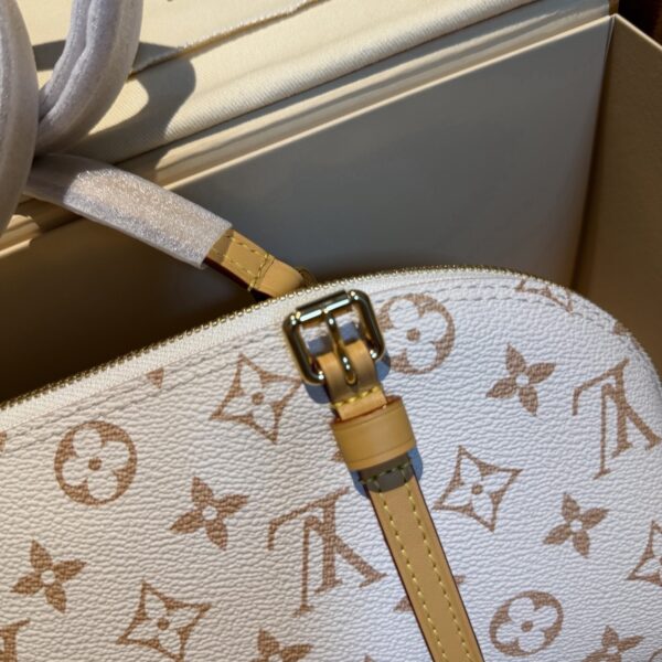 sy_no_6A64A6FDD972AD895C07D5D81556D8D2_6 LV Squire East West Dune-White Monogram Shell Bag