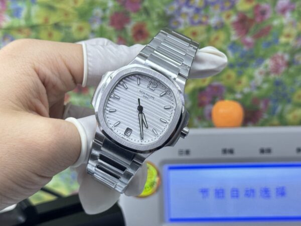 sy_no_6BF5E57F5E1C1DB3B07501039B6D2F03_2 Patek Philippe Nautilus 5711/1A-011 Steel White Dial Watch