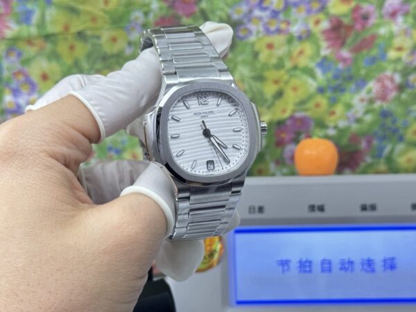 sy_no_6BF5E57F5E1C1DB3B07501039B6D2F03_3 Patek Philippe Nautilus 5711/1A-011 Steel White Dial Watch