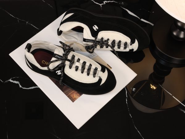 sy_no_D213CC8D5E4908BB5C7AE4998A3E7EBD_7 CHANEL Black & White Two-Tone Retro Trainer Sneaker