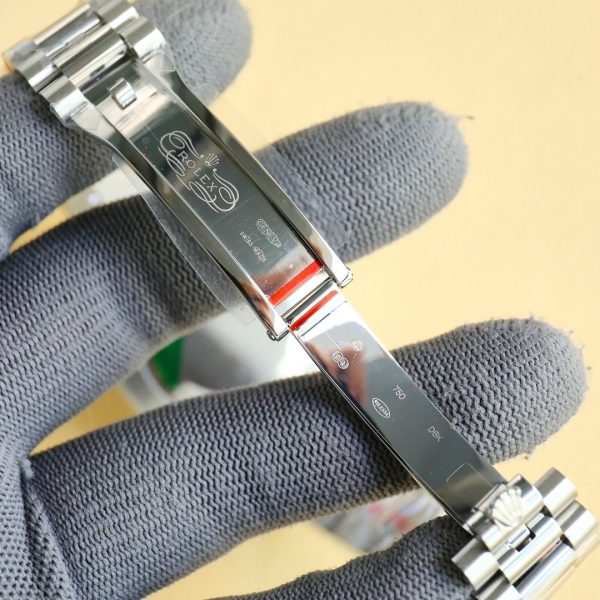 sy_no_DB71DFE95B4DBA808380A53695261717_7 Rolex Day-Date 40 Stainless Steel Fluted Bezel Roman Diamond Marker Watch